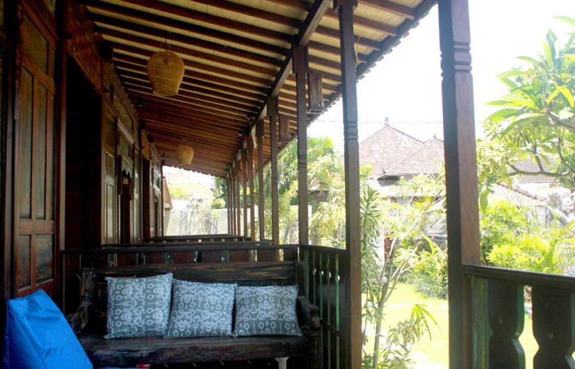 Swan House Canggu Hotell Exteriör bild