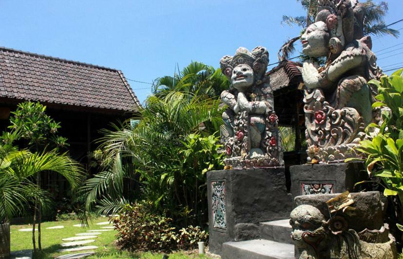 Swan House Canggu Hotell Exteriör bild